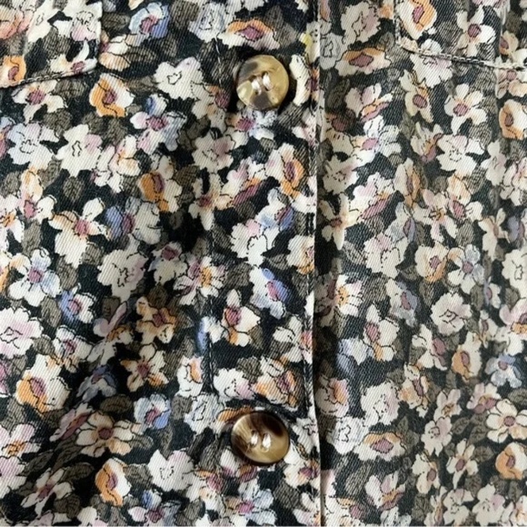 ExOfficio | Watercolor Floral Sleeveless Button Down Cotton Shirt, Medium - Picture 5 of 7